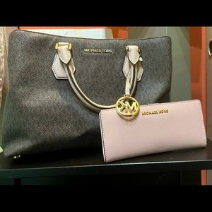 Michael Kors brown/pale pink medium handbag with pale pink wallet